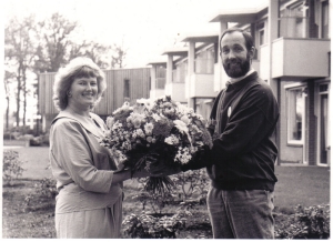 F15 Een bloemetje voor mw. Annet Horsting, 1990